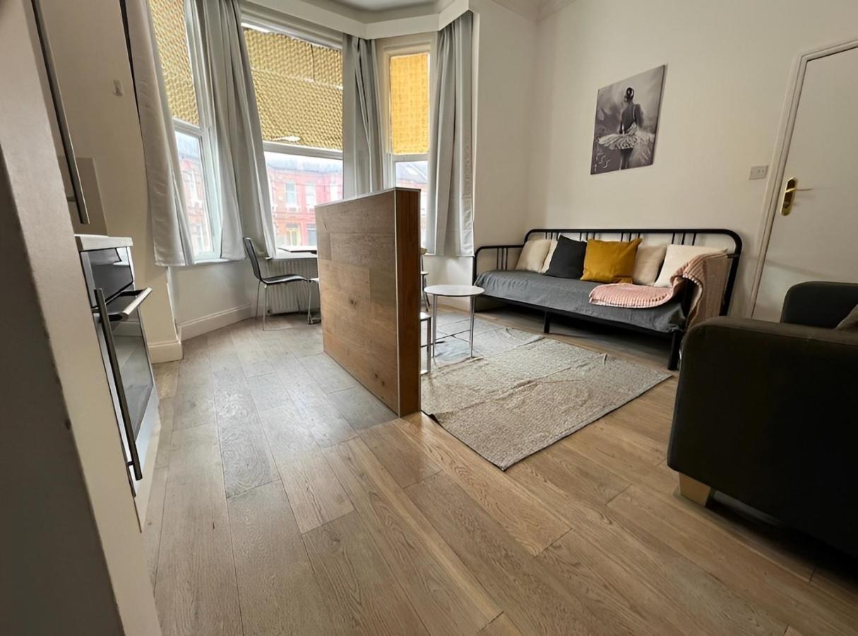 Nice Studio Shepherd'S Bush London Near Everything Dış mekan fotoğraf